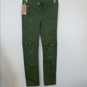Distressed Jeans with Knee Zipper